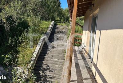 Casă cu 4 camere cu Teren 145 Mp în Central - 2