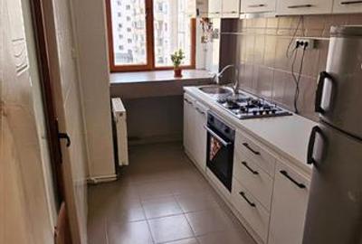 Apartament cu 4 camere semidecomandat, mobilat în Calea Călărașilor - 8