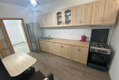 Apartament cu 3 camere decomandat în Tineretului - 8