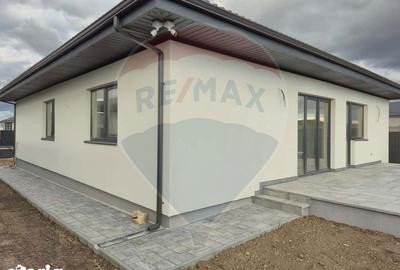 Casă cu 4 camere cu Teren 500 Mp în Tărlungeni - 5