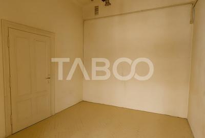 Apartament de vanzare 75 mpu 3 camere etaj 1 Centrul Istoric Sibiu - 3
