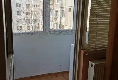 Dristor, garsoniera, 280 euro, 6 min metrou, libera - 3