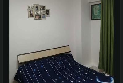 Apartament cu 3 camere semidecomandat în Central - 1