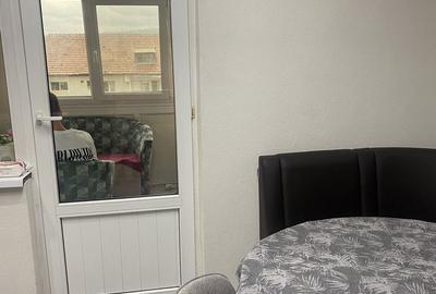 Apartament cu 4 camere decomandat în Central - 3