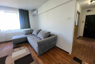 Apartament cu 3 camere semidecomandat în Central - 2