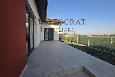 Casă cu 3 camere cu Teren 330 Mp în Corbeanca - 14