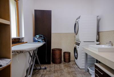 VILA DE LUX, zona Cartier Sasar , 450mp cu 10 ari teren! - 9