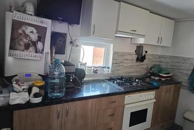 Casă cu 3 camere cu Teren 1150 Mp în Central - 2