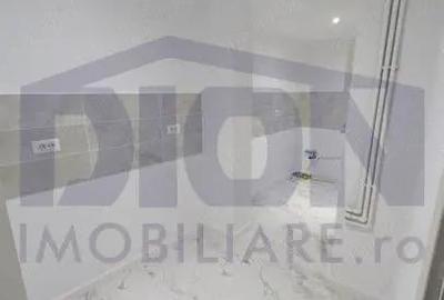 Cladire interbelica renovata integral farmec si confort in centrul Bucurestiului - 2