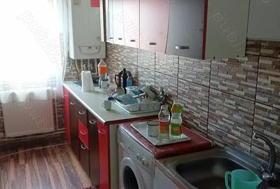 Apartament cu 3 camere situat in cocosvar , Vulcan jud Hunedoara - 2
