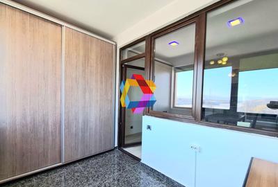 Garsonieră decomandată, mobilată în Tractorul - 4