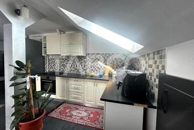 Apartament cu 3 camere decomandat în Central - 1