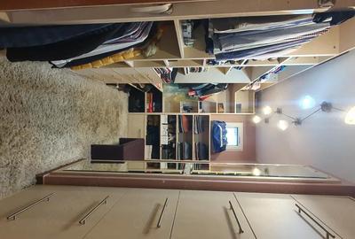 Apartament cu 3 camere decomandat în Central - 1