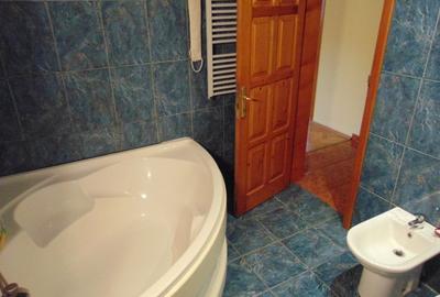 FARA COMISIOANE casa mobilata utilata cu 4 camere + birou P+M 2 BECIURI - 40