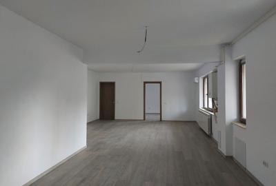 Birou, de 70 mp, în Unirii - 6