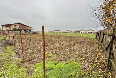 Teren de 644 mp, în Vidra