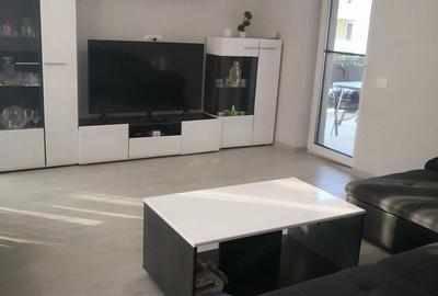 Apartament cu 3 camere decomandat în Dumbrăvița - 1
