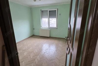 Apartament cu 3 camere decomandat în Rogerius - 2