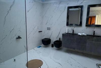 Apartament cu 4 camere decomandat în Central - 5