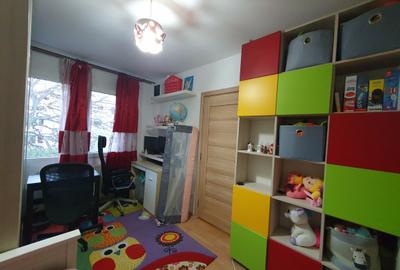 Uranus, 2 camere, etaj 3, 89000 euro - 4