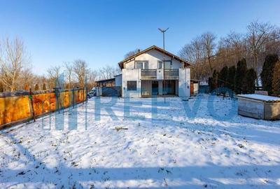 Casă cu 3 camere cu Teren 4060 Mp în Central - 11