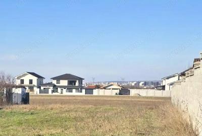 Teren de 1000 mp, în Sânmartin