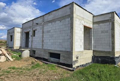 Casă cu 5 camere cu Teren 547 Mp în Central - 4