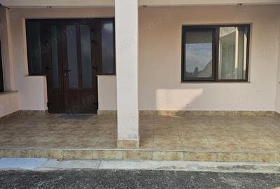 Casă cu Teren 680 Mp în Lugașu de Jos - 10