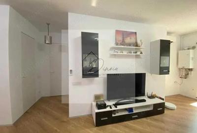 Apartament cu 3 camere semidecomandat, mobilat în Nord