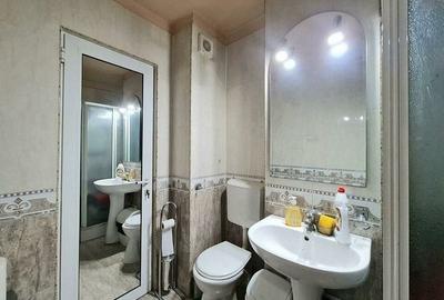 Spatiu birouri/comercial cu vitrina mare de 11 ml la B-dul Zizinului - 22