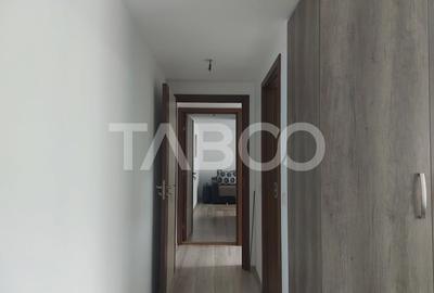 Casa in zona centrala 5 camere 2 bucatarii 3 bai curte comuna Cisnadie - 20