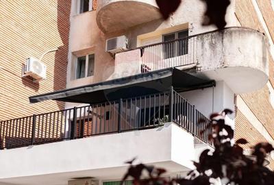 Apartament cu 3 camere decomandat în Intim - 4