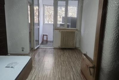 Garsonieră semidecomandată în Drumul Taberei