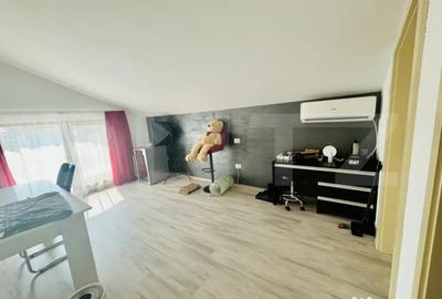 Casă cu 7 camere cu Teren 920 Mp în Dumbrăvița