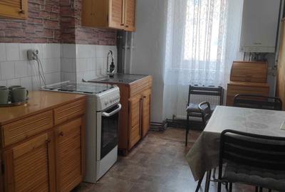 Apartament cu 2 camere decomandat în Dosu Bricii
