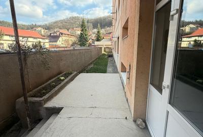 Garsonieră decomandată în Central - 6