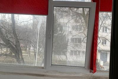 Apartament cu 3 camere semidecomandat în Central - 7