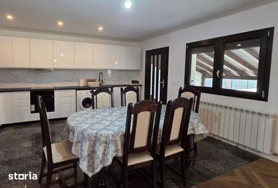 Casă cu 5 camere cu Teren 2867 Mp în Păunești - 17