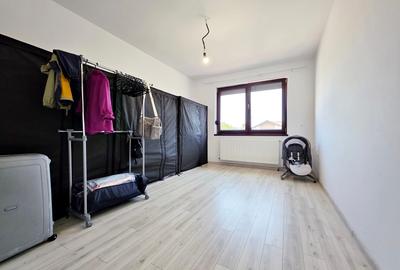 Vila  P+1+Pod, 5 dormitoare, teren 519 mp, mobilată și utilată - Bragadiru - 42