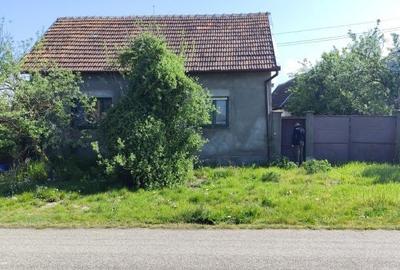 Casă cu 3 camere în Voivodeni - 1