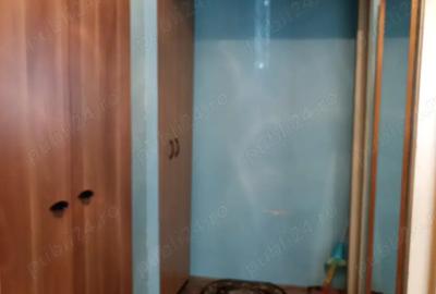 Inchiriez apartament