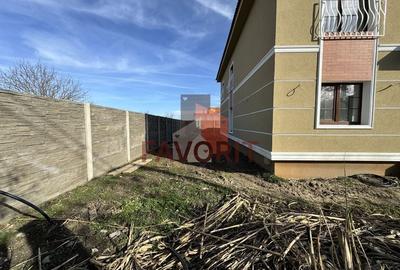 Casa Individuala in Mosnita. La asfalt. Cu Carport - 3