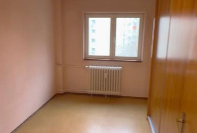 Apartament cu 3 camere decomandat în Tineretului - 4