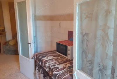 Apartament cu 3 camere decomandat în Barieră - 5
