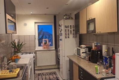 Apartament cu 3 camere decomandat în Valea Aurie - 1
