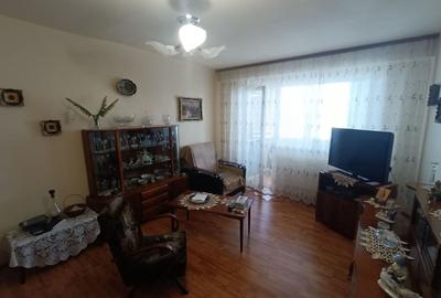 Apartament cu 3 camere decomandat, mobilat în Cetate - 1