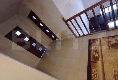 Casa cu 6 camere, 420 mp + 10 arii teren, - 14