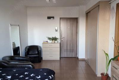 Garsonieră decomandată în Central - 2