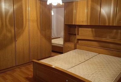 Apartament cu 2 camere decomandat în Unirea - 1
