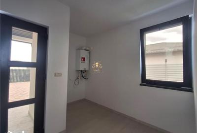 Casă cu 4 camere cu Teren 600 Mp în Bucium - 4